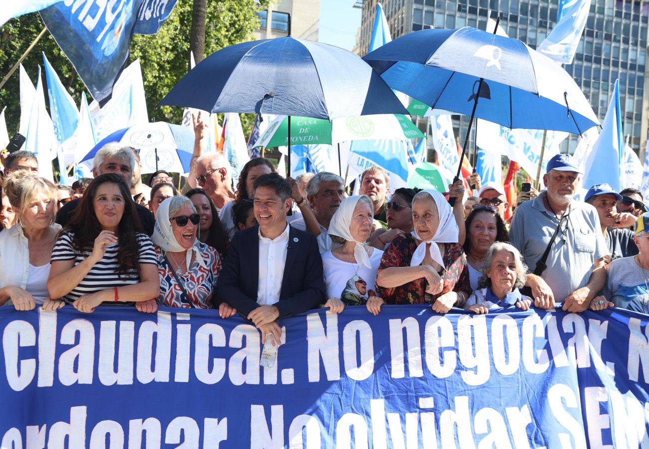Imagen de El homenaje a Hebe en palabras de Axel: \"luchar, luchar y luchar\"